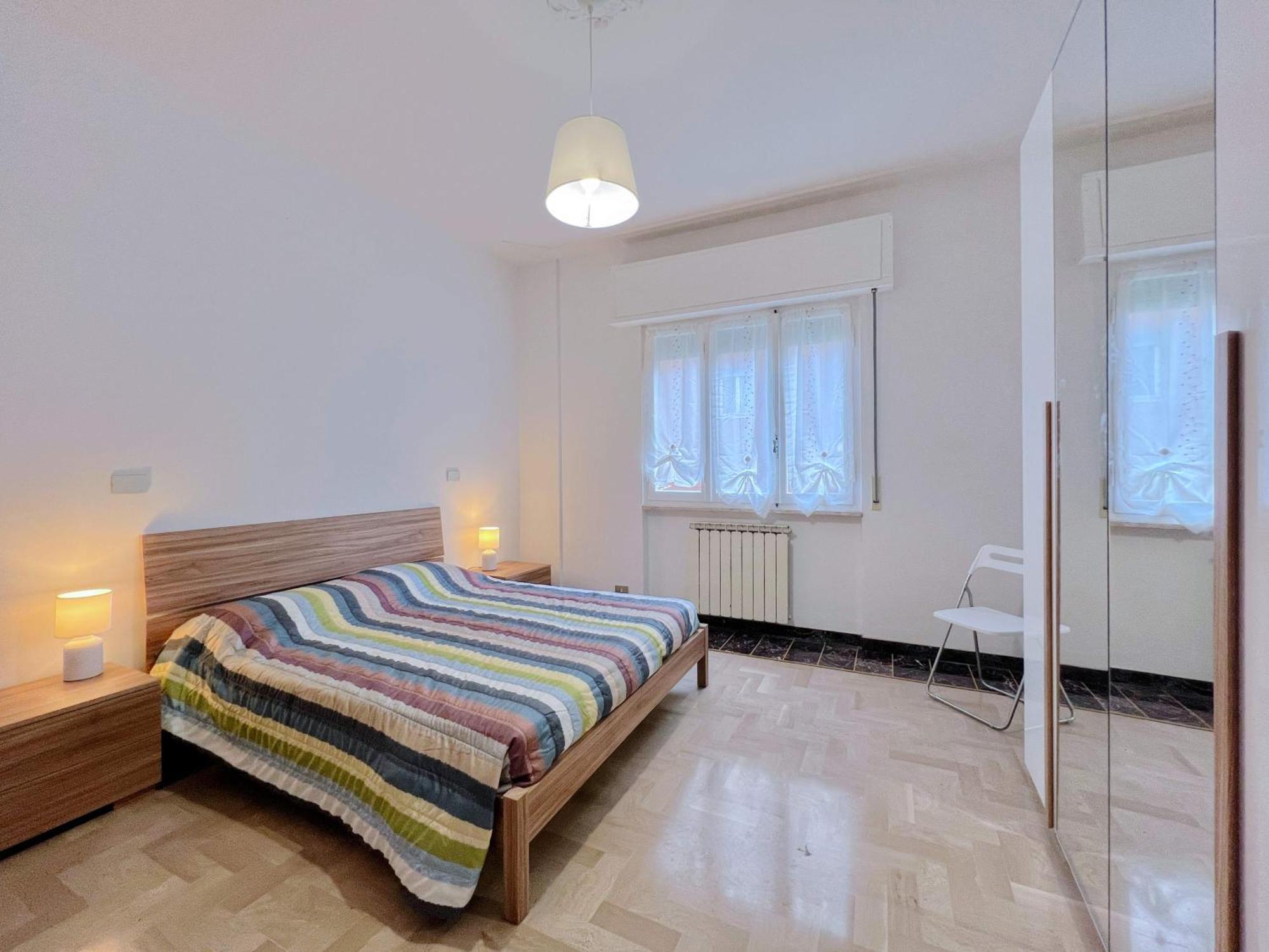 Ampio Appartamento Con Vista Варацце Экстерьер фото