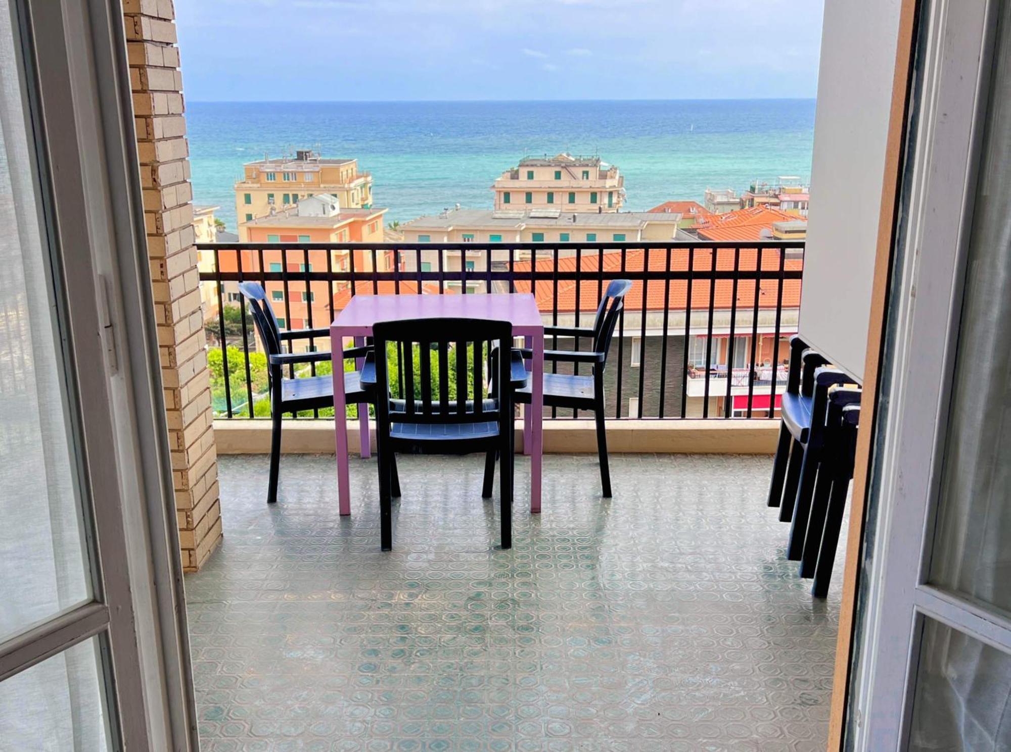 Ampio Appartamento Con Vista Варацце Экстерьер фото